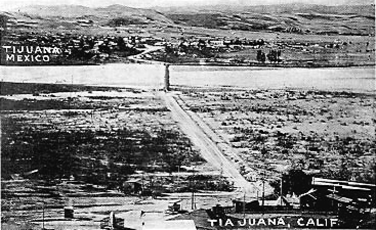 Aerial view of Tijuana, Mexico & Tia Juana California 1880s ( Credit Source: therealtijuana.blogspot.com)